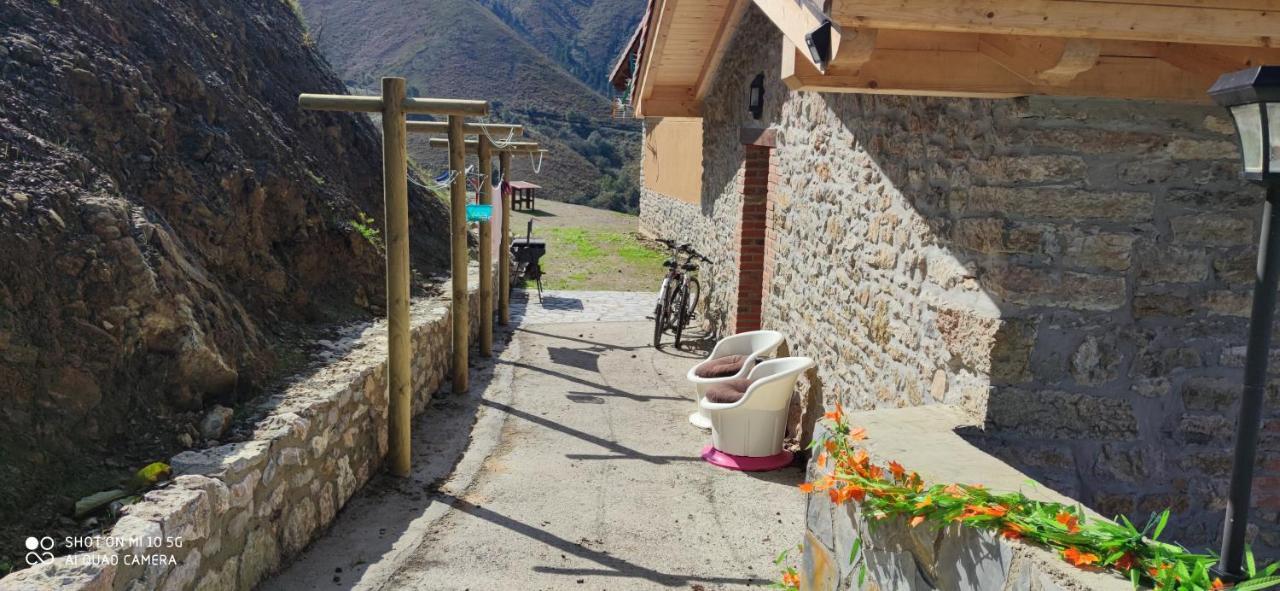 Casas De Aldea Granja Paraíso, Picos de Europa Onís Exterior foto